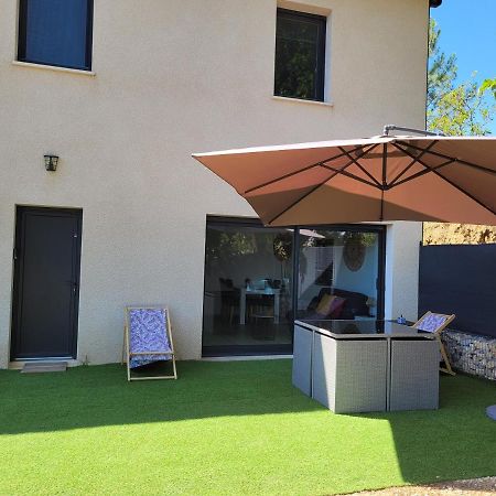 Appartement Tout Equipe En Rez-De-Jardin Entre Gard Et Ardeche Saint-Julien-de-Peyrolas ภายนอก รูปภาพ
