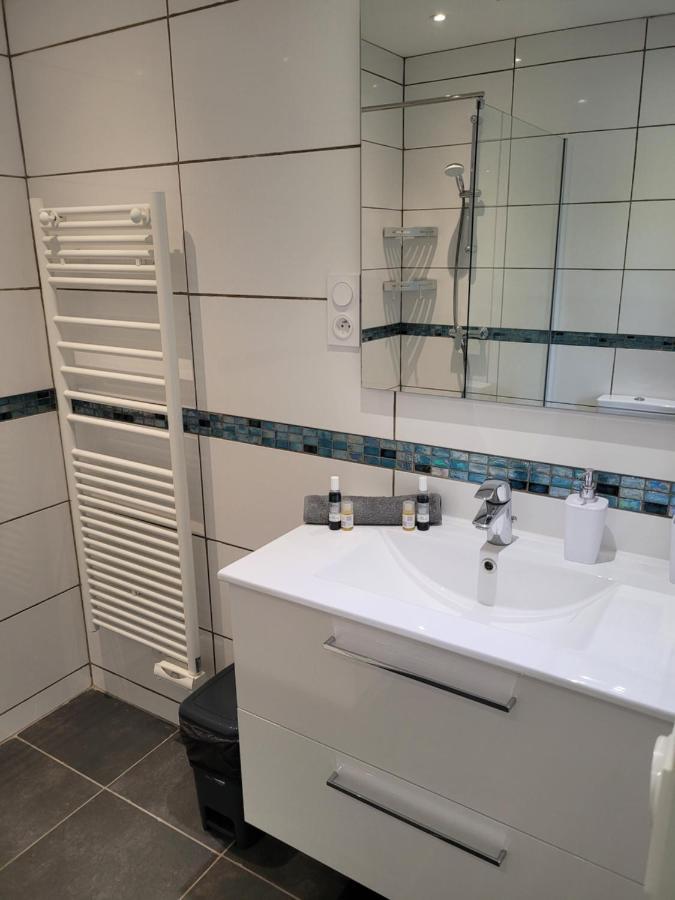 Appartement Tout Equipe En Rez-De-Jardin Entre Gard Et Ardeche Saint-Julien-de-Peyrolas ภายนอก รูปภาพ