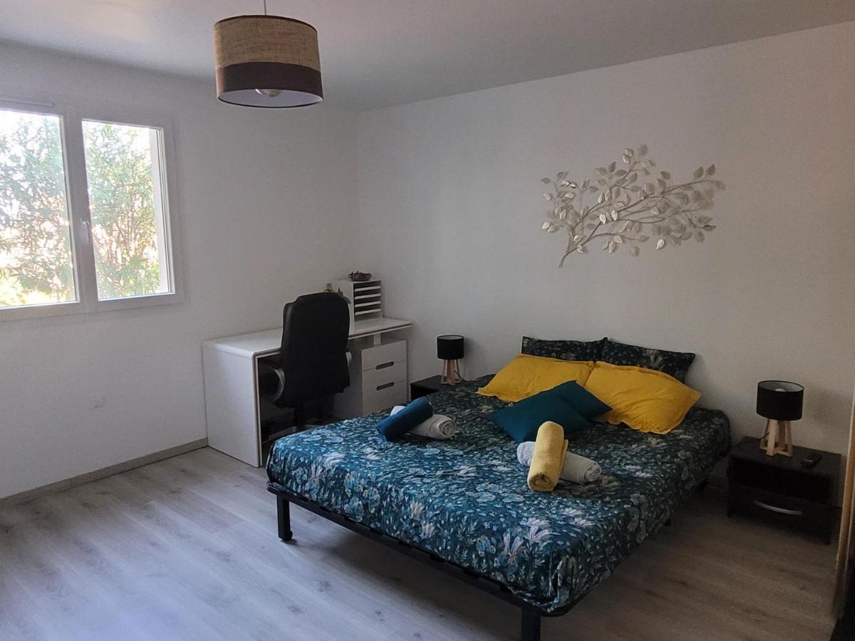 Appartement Tout Equipe En Rez-De-Jardin Entre Gard Et Ardeche Saint-Julien-de-Peyrolas ภายนอก รูปภาพ