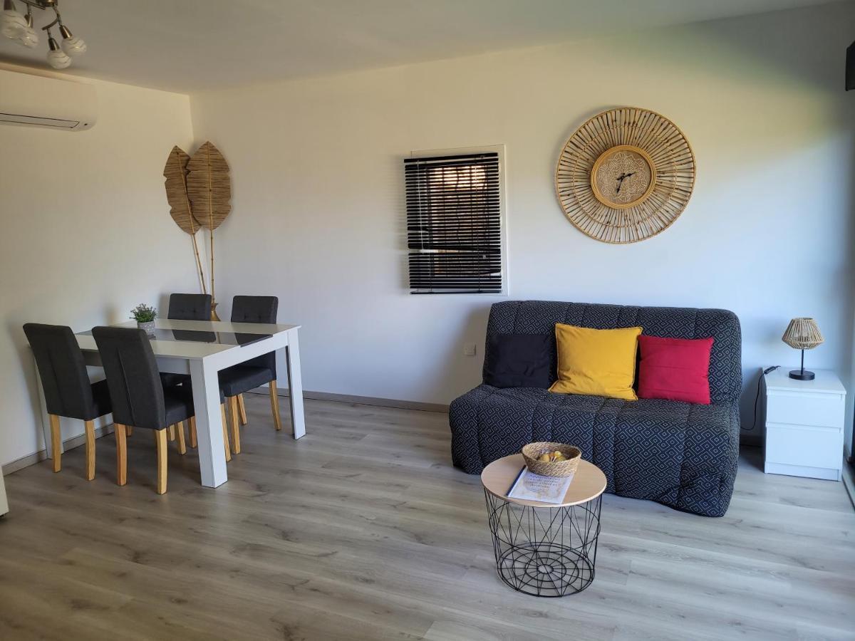 Appartement Tout Equipe En Rez-De-Jardin Entre Gard Et Ardeche Saint-Julien-de-Peyrolas ภายนอก รูปภาพ